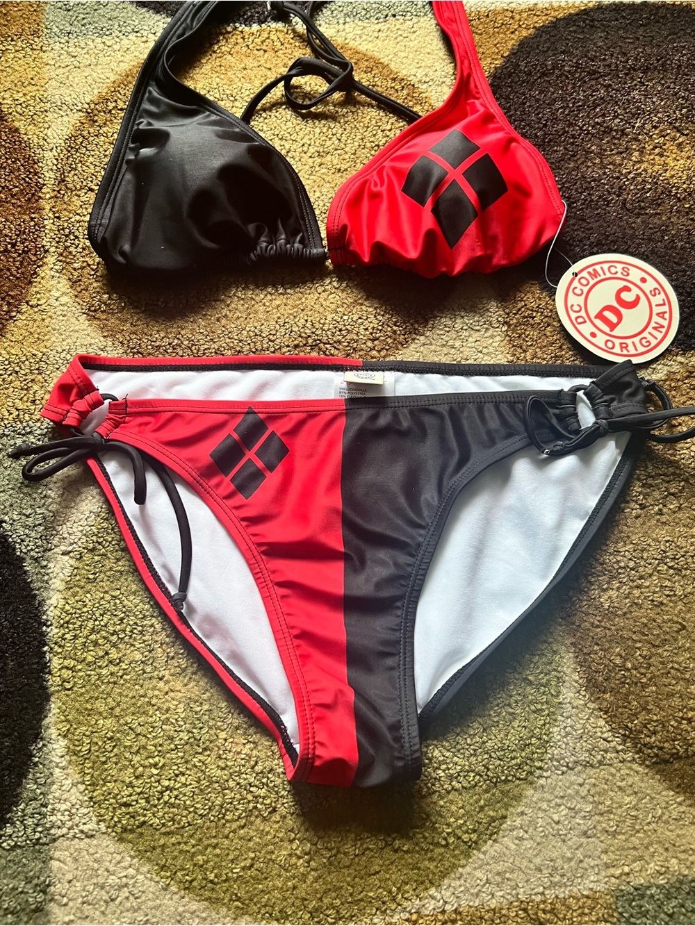 DC Harley Quinn Bikini - Picture 3 of 8